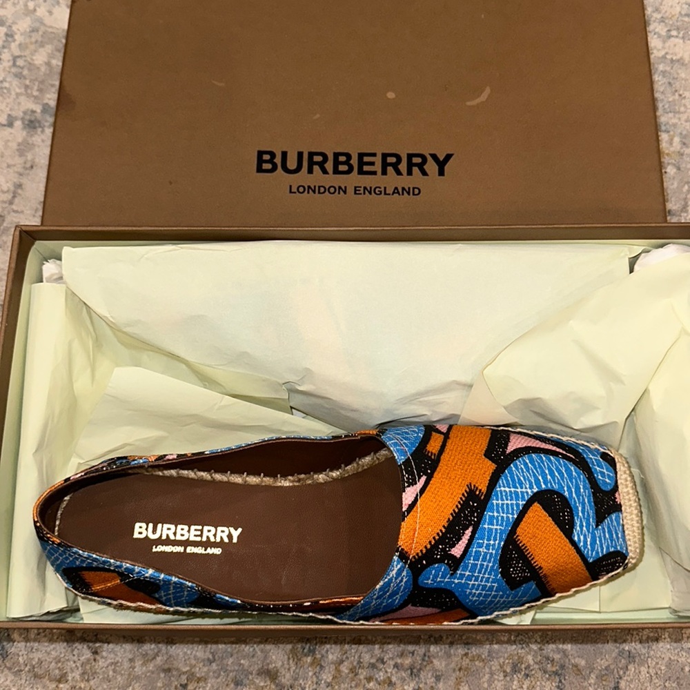 New Burberry shoes in box
